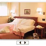 Hotel Avana Fronte Mare 3*