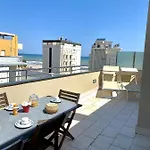 Avana Fronte Mare 3*