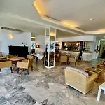 Avana Fronte Mare Riccione
