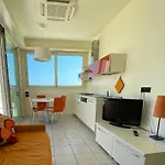 Hotel Avana Fronte Mare 3*