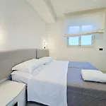 Otel Avana Fronte Mare 3*