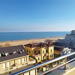 Otel Avana Fronte Mare Riccione