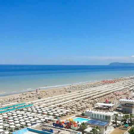 Avana Fronte Mare Riccione