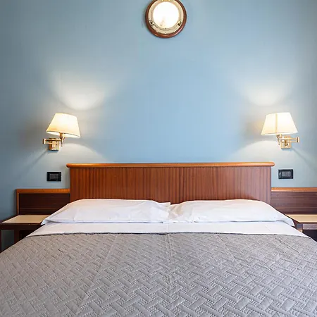 Avana Fronte Mare Hotell 3*