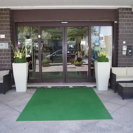 Avana Fronte Mare Riccione