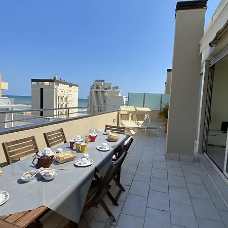 酒店 Avana Fronte Mare 里乔内