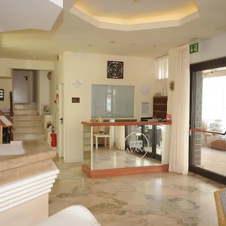 Avana Fronte Mare Hotell 3*
