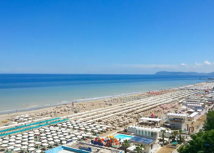 Avana Fronte Mare ريتشيوني