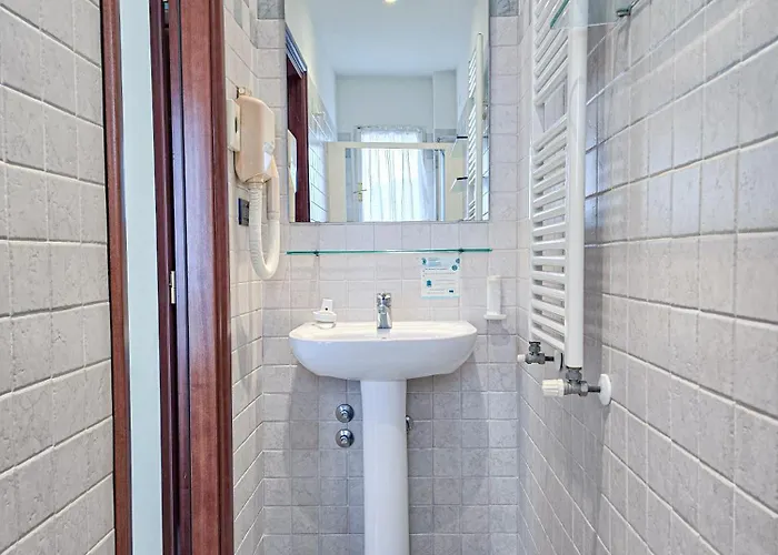 Avana Fronte Mare 3* ريتشيوني