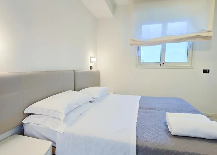 Hotel Avana Fronte Mare 3*