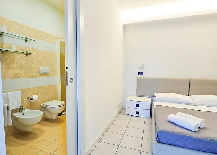 호텔 Avana Fronte Mare 리치오네