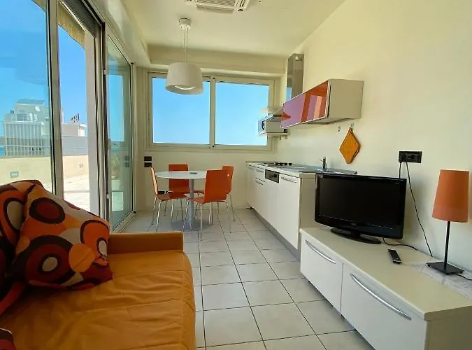 Avana Fronte Mare فندق ريتشيوني