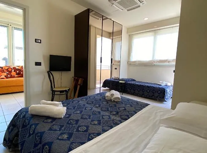 Avana Fronte Mare 3* ريتشيوني